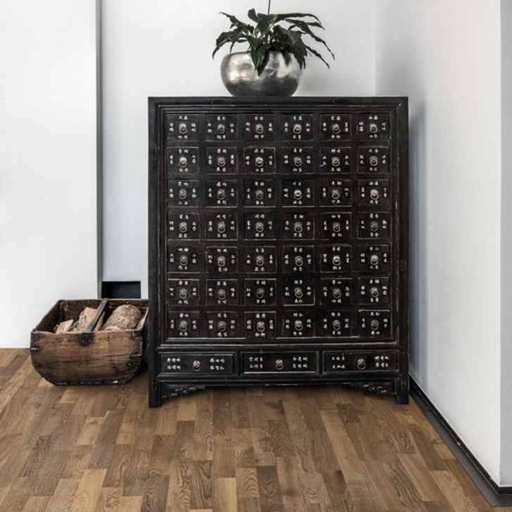 Kahrs Lumen Dusk Engineered Oak Flooring, Natural, Brushed, Matt Lacquered, 200x3.5x15mm Image 2