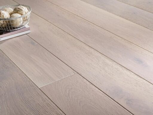 Chene White Oak Engineered Oak Flooring, Brushed, UV Lacquered, 190x20x1900mm Image 1