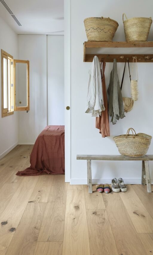 Kahrs Flora Oak Edelweiss Engineered Flooring, Rustic, Brushed & Oiled, 187x13x2266mm Image 3