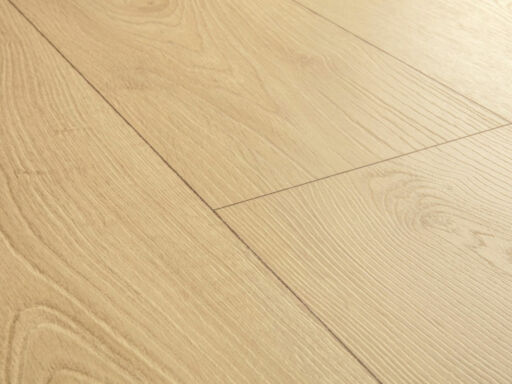 QuickStep CLASSIC Desert Greige Oak Laminate Flooring, 8mm Image 3