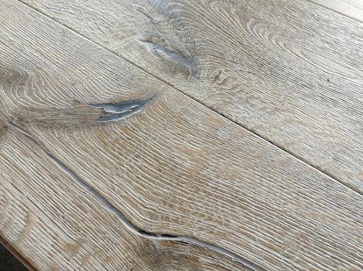Tradition Deluxe Engineered Oak Flooring, Rustic, Distressed, 220x15x2200mm Image 1