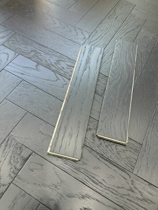Tradition Engineered Oak Parquet Flooring, Herringbone, Galaxy Black, Brushed, Matt Lacquered, 90x10x450mm Image 3