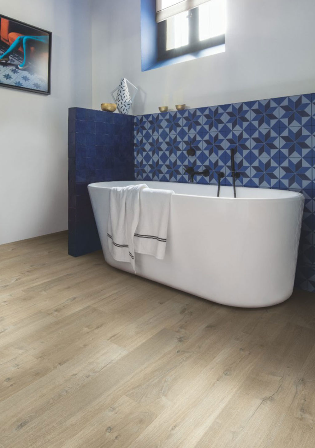 QuickStep Impressive Ultra Soft Oak Light Brown Laminate Flooring, 12mm