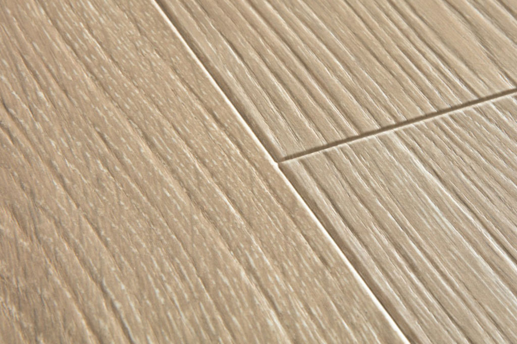 QuickStep Majestic Valley Oak Light Brown Laminate Flooring, 9.5mm Thumb