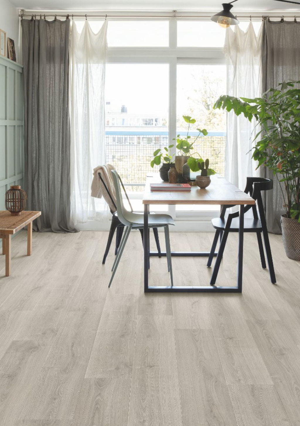 QuickStep Capture Brushed Oak Grey Laminate Flooring, 9mm
