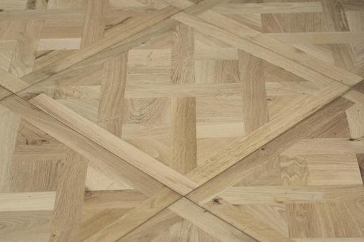 Tradition Select Engineered Oak Parquet Flooring, Brushed, Unfinished (bordered), 580x20x580mm