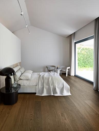 Kahrs Life Authentic Plank Oak Saffron Plank Engineered Flooring, Brushed & Ultra Matt Lacquered, 193x10x1980mm