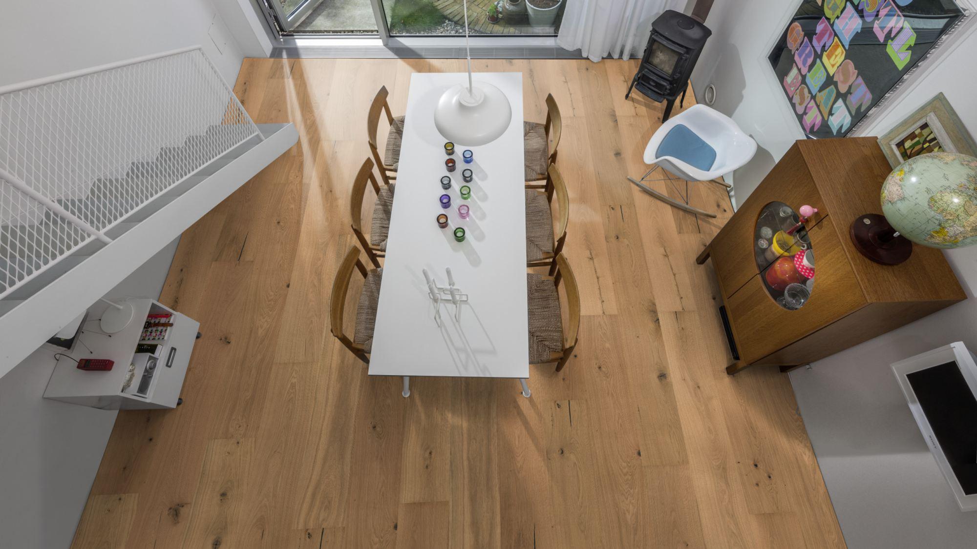 Kahrs Royal Oak Schönbrunn Engineered Flooring, Brushed & Oiled, 305x18x2400mm Image
