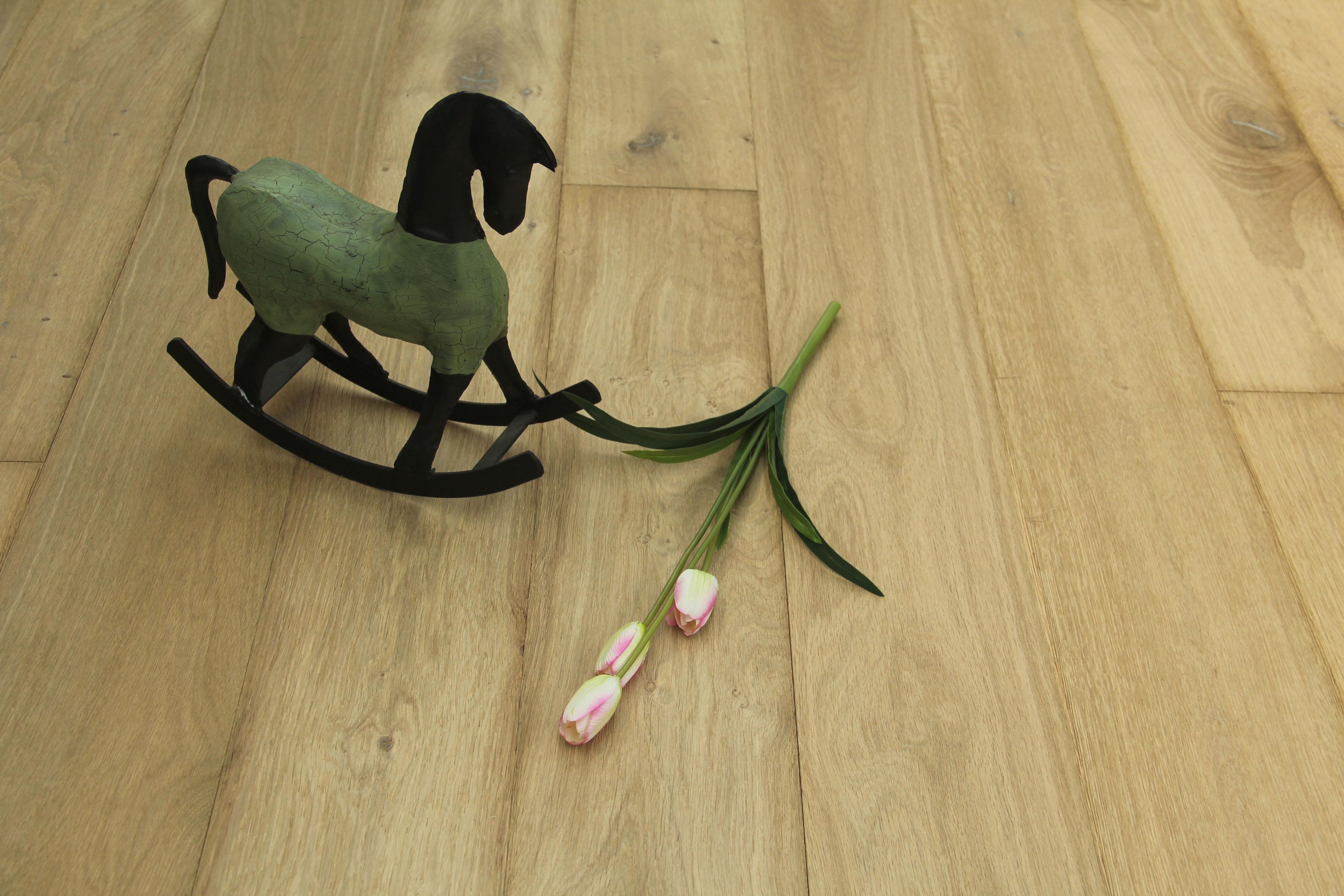 Tradition Select Engineered Oak Flooring, Smoked, Brushed, Unfinished, 180x15x1880mm Image