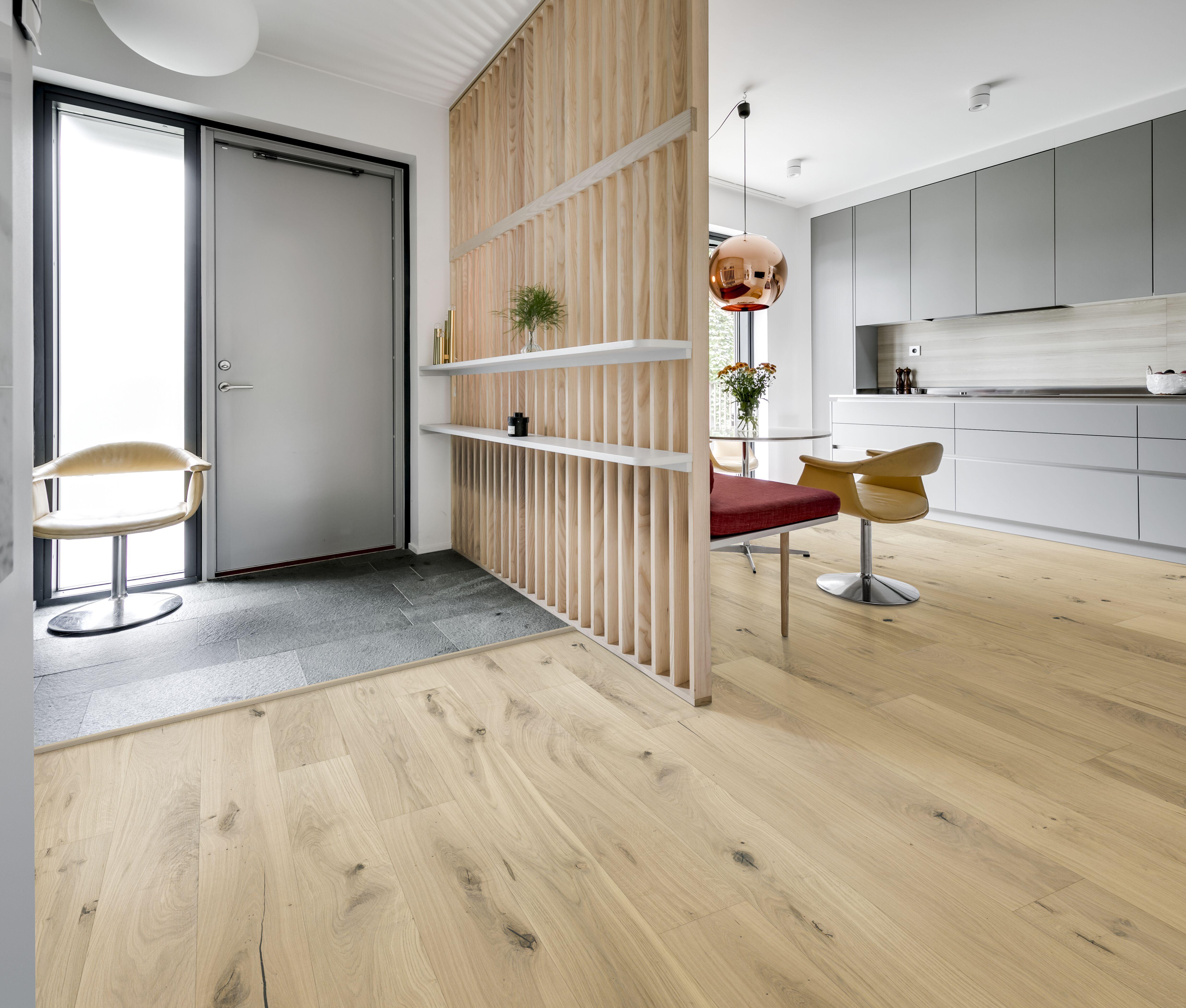 Kahrs Beyond Retro Oak Frosted Oat Plank Engineered Flooring, Brushed & Ultra Matt Lacquered, 187x15x2000mm Image