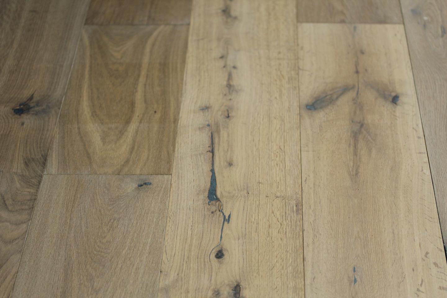 Tradition Select Engineered Oak Flooring, Double Smoked, White Oiled, 220x20x2200mm Image