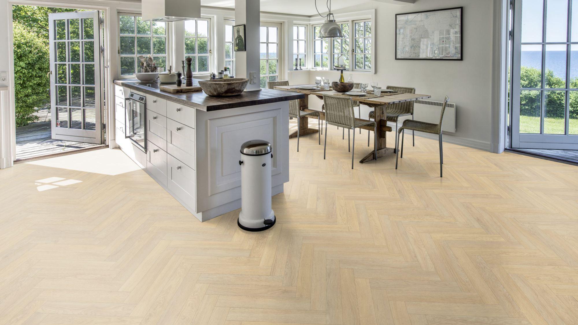 Kahrs Sensation Fusion Click Herringbone LVT Flooring, 103.3x6x590.5mm Image