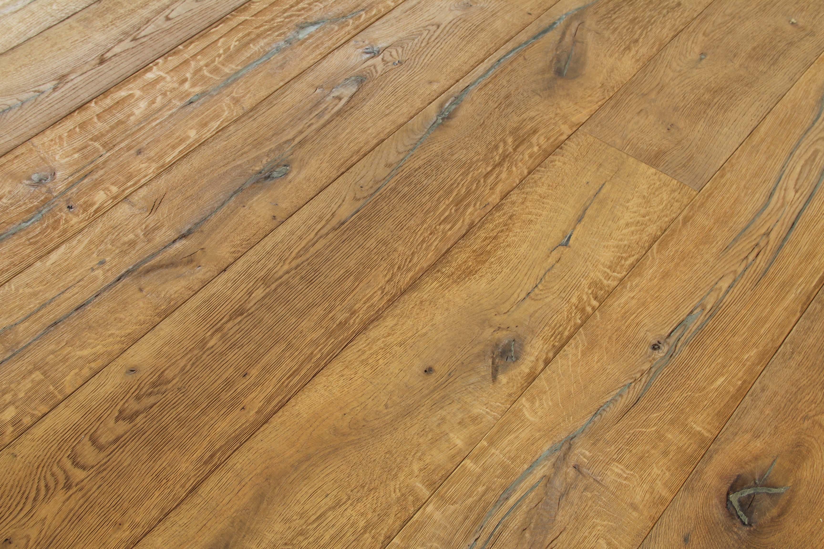 Tradition Select Engineered Oak Flooring, Distressed Saw Marks, Brushed, Natural Oiled, 190x20x1900mm Image