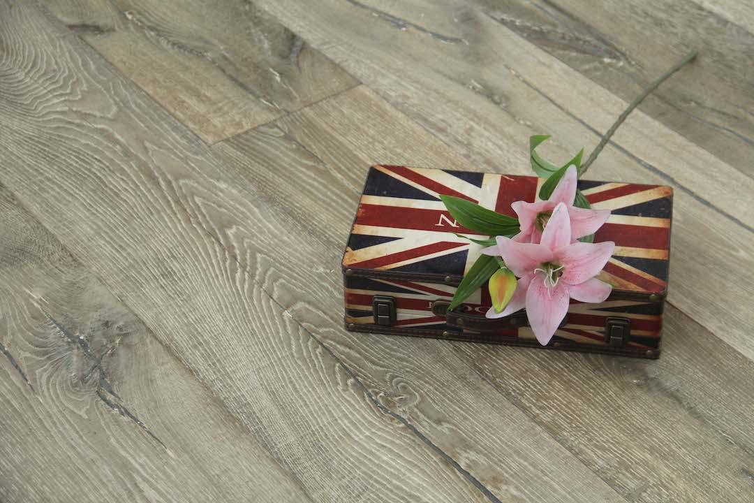 Tradition Select Engineered Oak Flooring, Bespoke, 240x15x1900mm Image