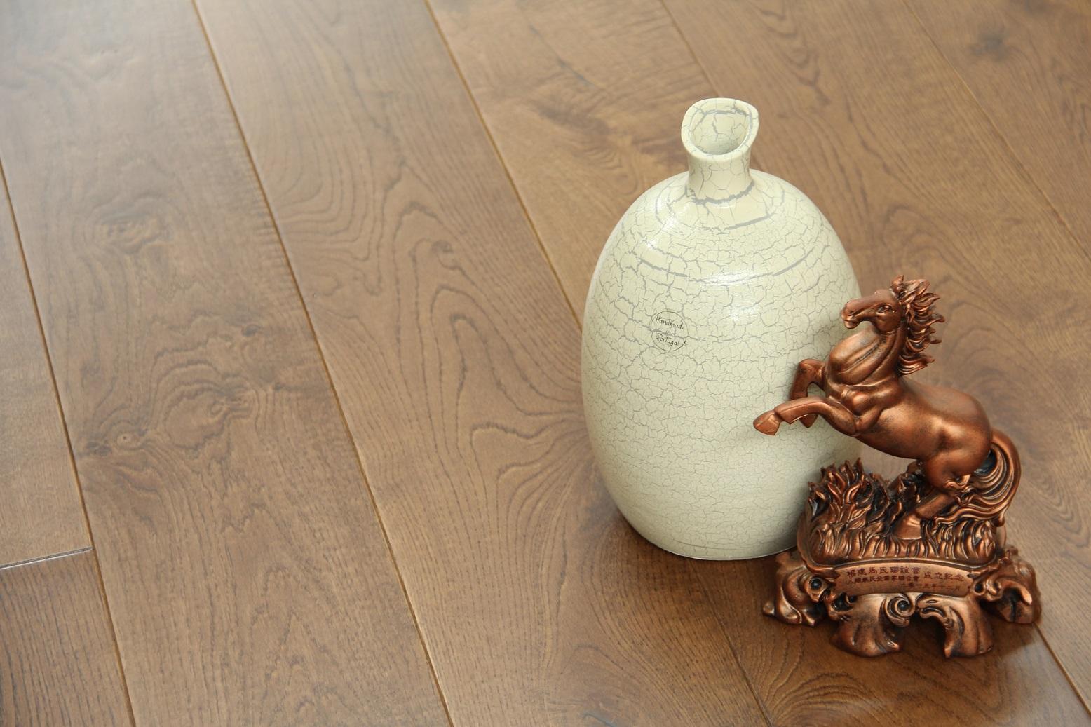Tradition Select Engineered Oak Flooring, Double Smoked & UV Oiled, 190x20x1900mm Image