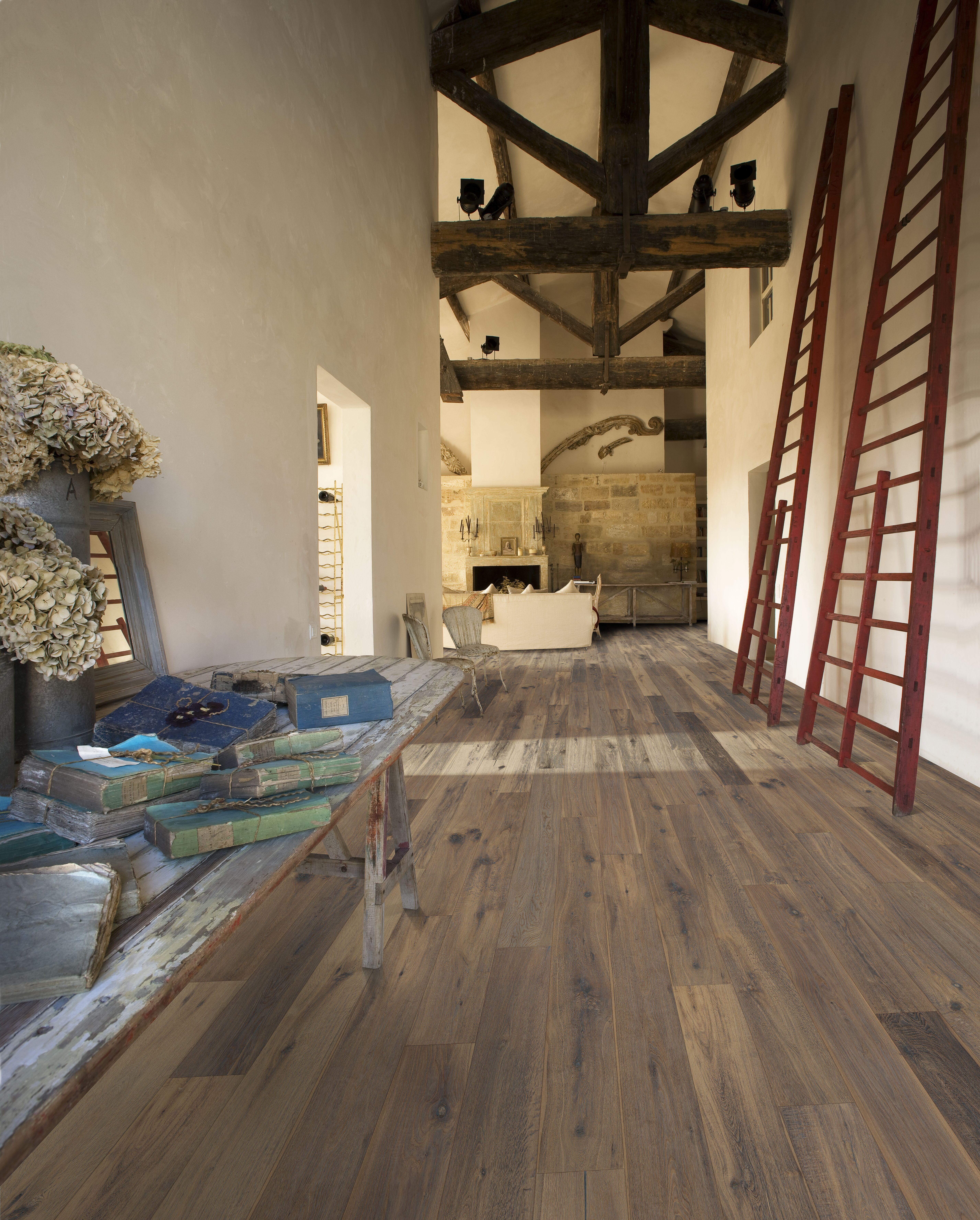 Kahrs Artisan Oak Concrete Engineered Flooring, Handscraped & Oiled, 190x15x1900mm Image