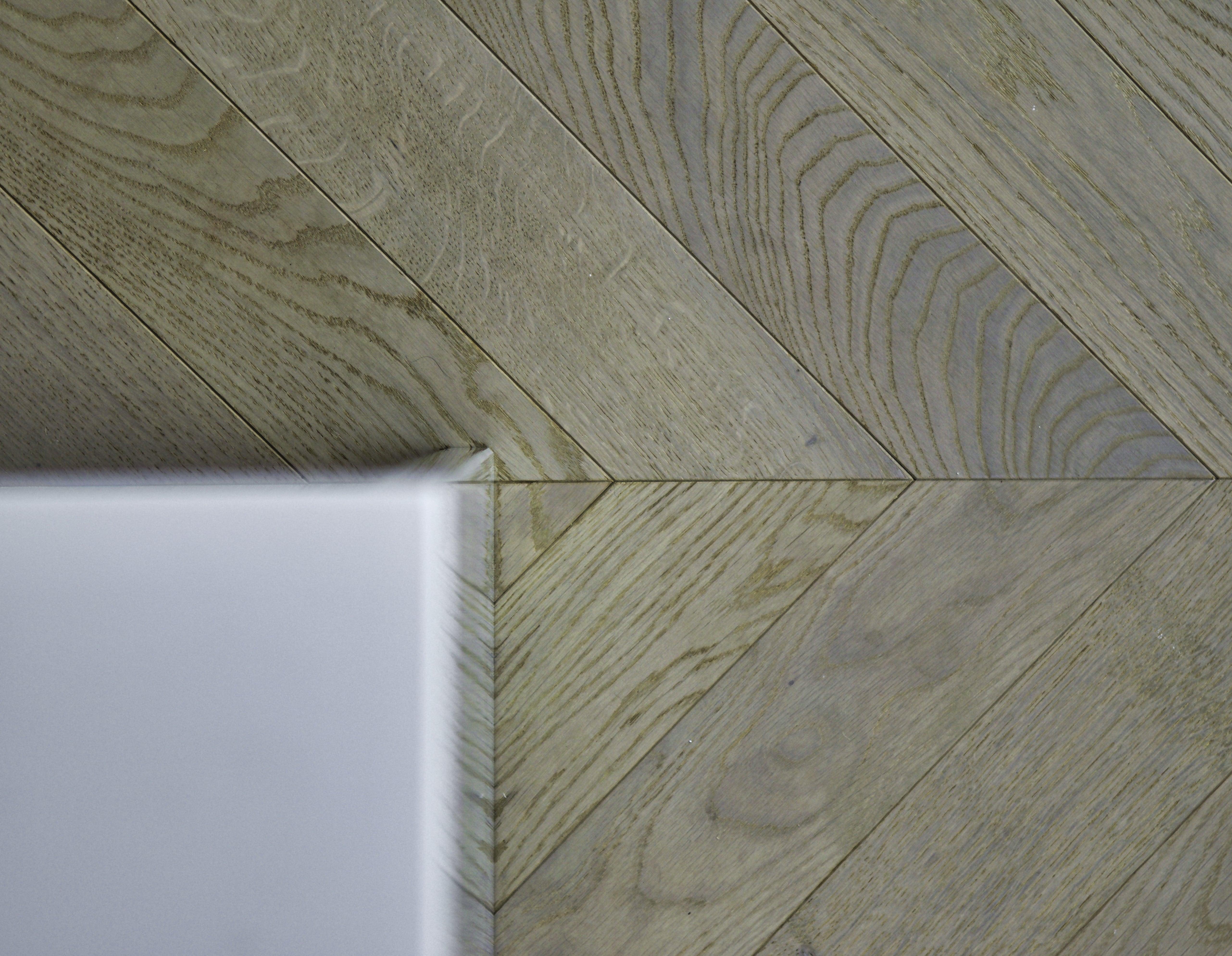 V4 Wood Flooring Misty Grey Chevron (Right), Engineered, 90mm x 9mm x 610mm Image