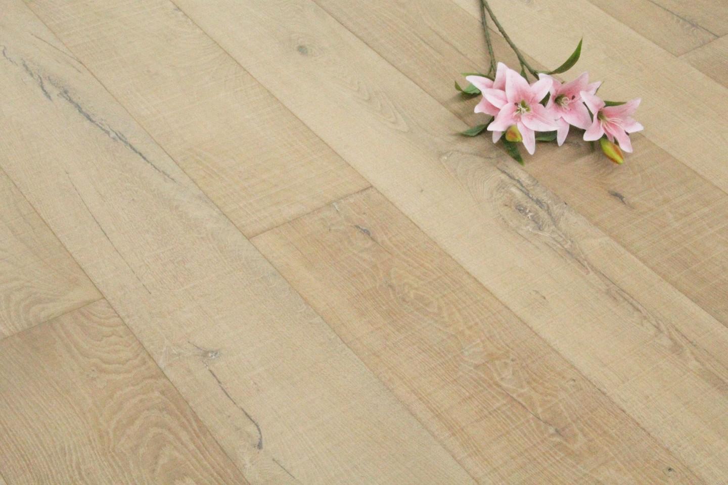 Tradition Select Engineered Oak Flooring, Bespoke, 240x15x1900mm Image