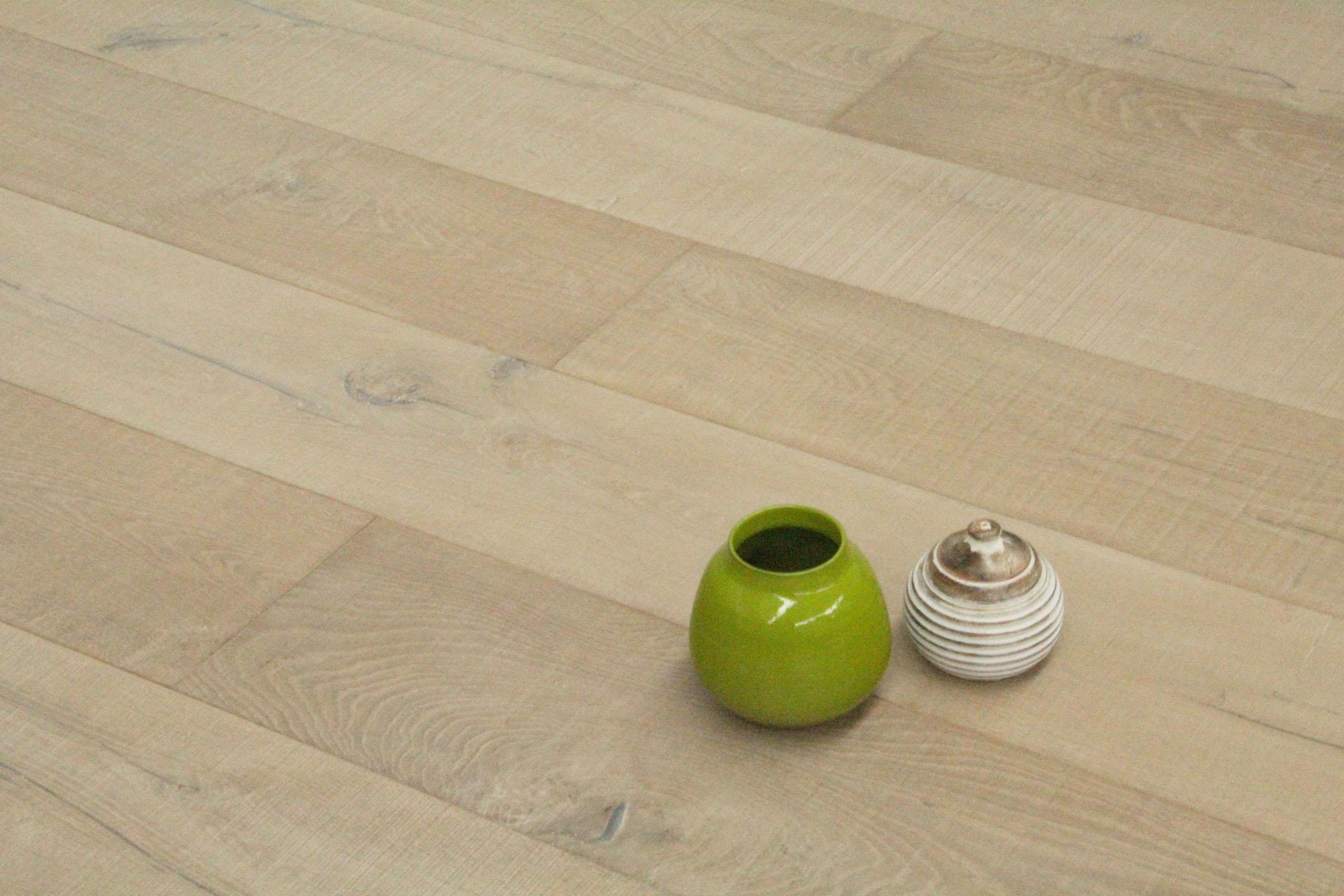 Tradition Select Engineered Oak Flooring, Bespoke, 240x15x1900mm Image