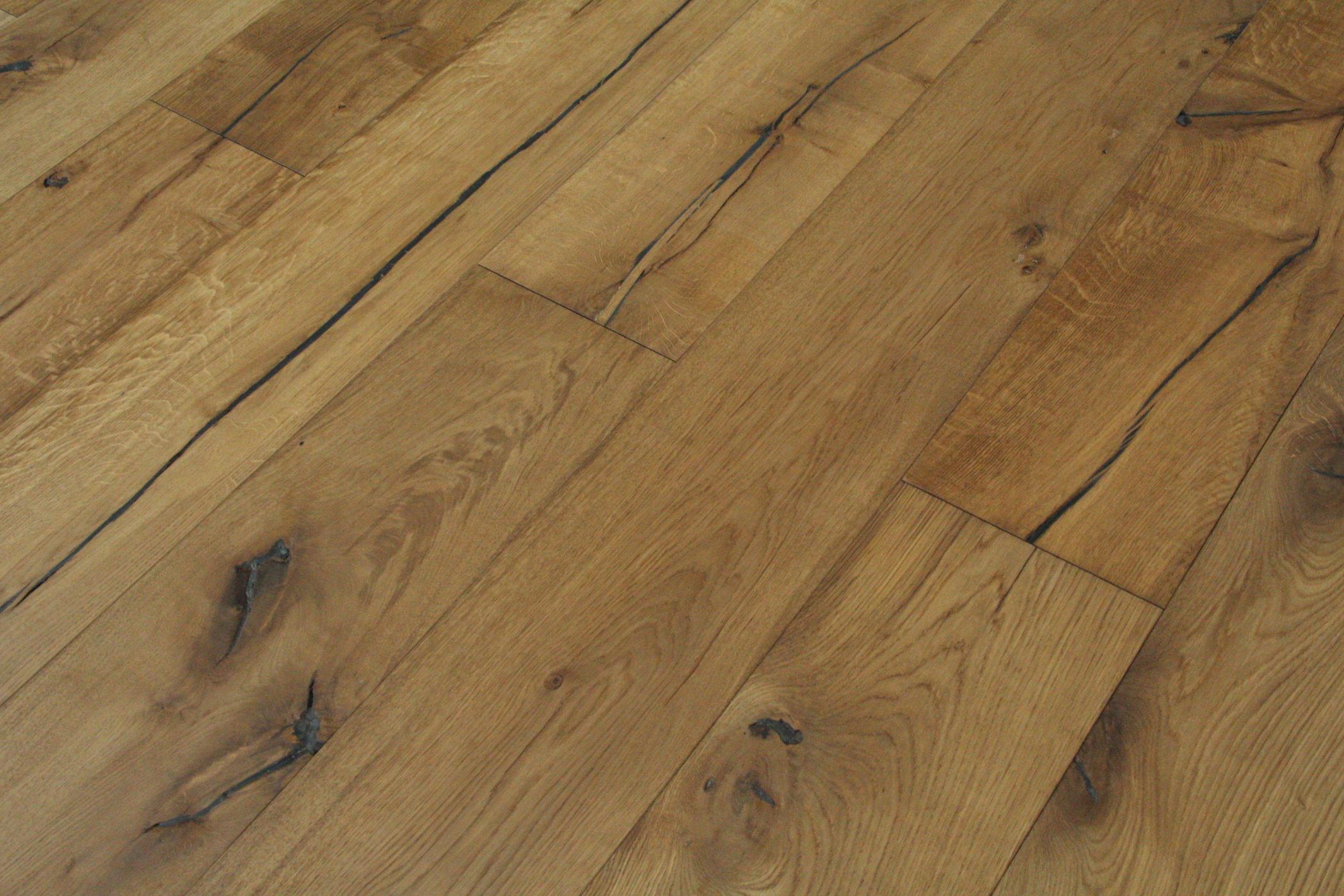 Tradition Select Engineered Oak Flooring, Bespoke, 240x15x1900mm Image
