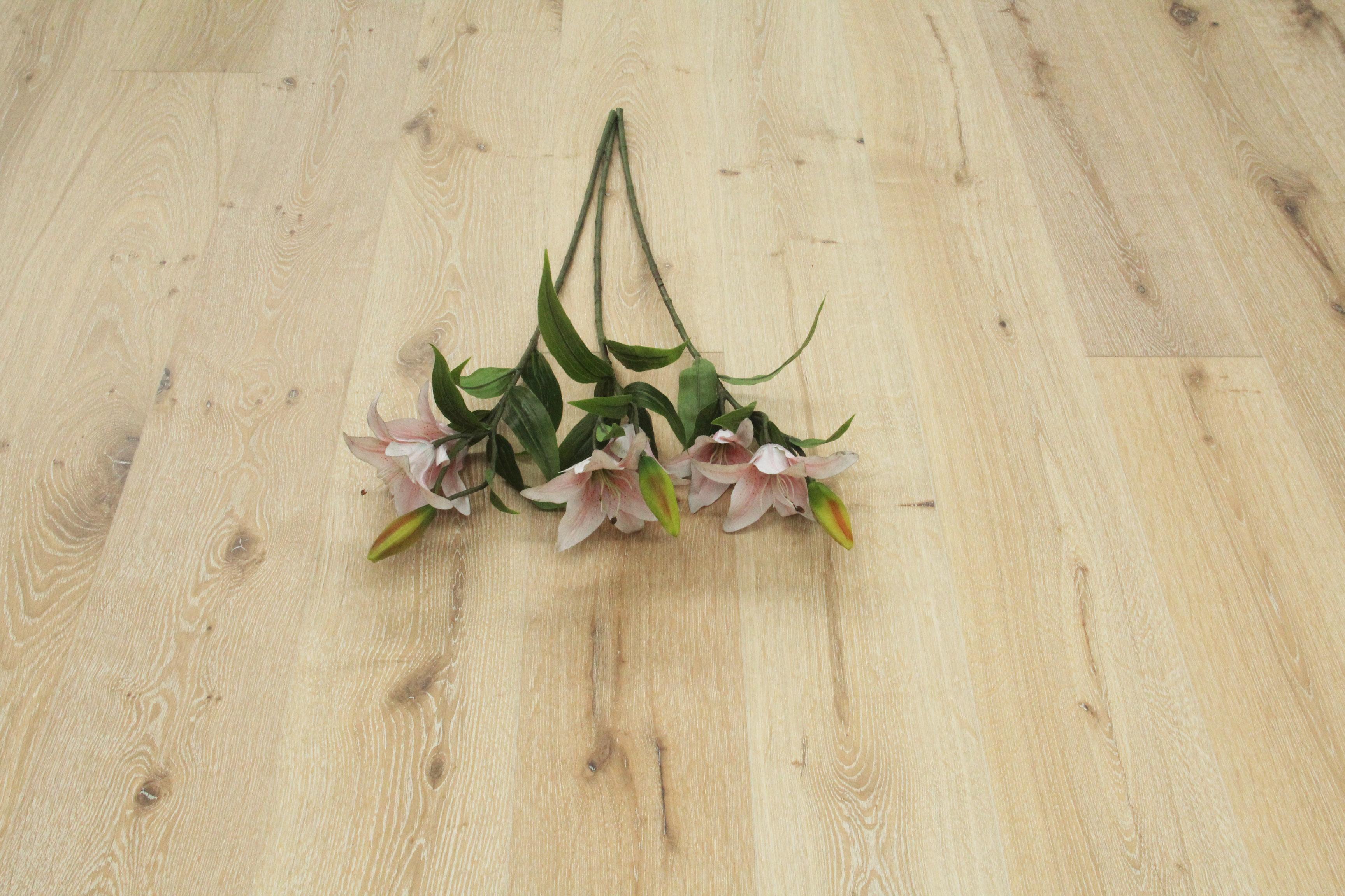 Tradition Select Engineered Oak Flooring, Rustic, Brushed, White Washed, UV Oiled, 190x15x1900mm Image