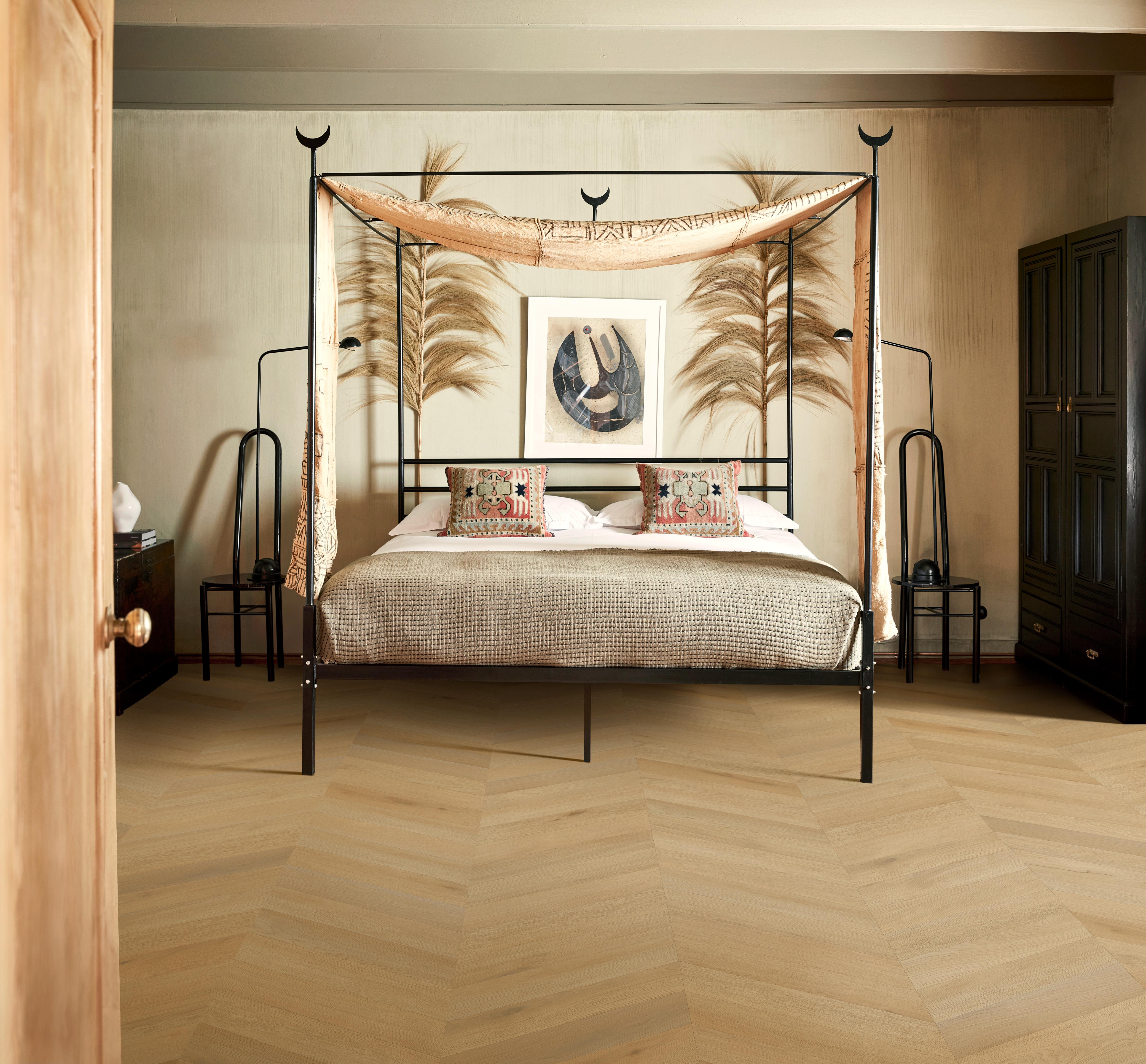 Kahrs Sensation Illusion Click Chevron LVT Flooring, 145x6x665.4mm Image
