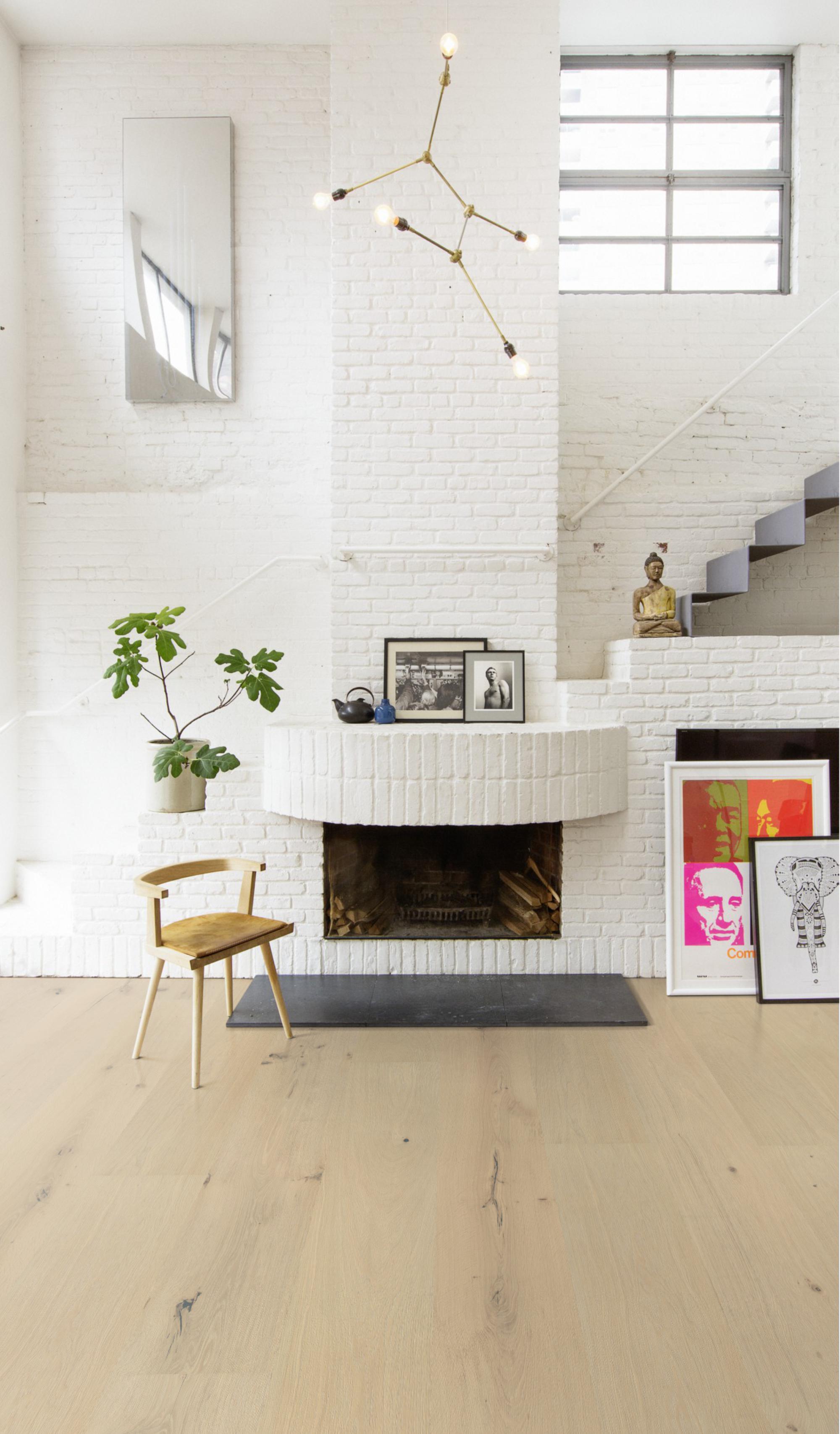 Kahrs Royal Oak Buckingham Engineered Flooring, Brushed & Oiled, 305x18x2400mm Image