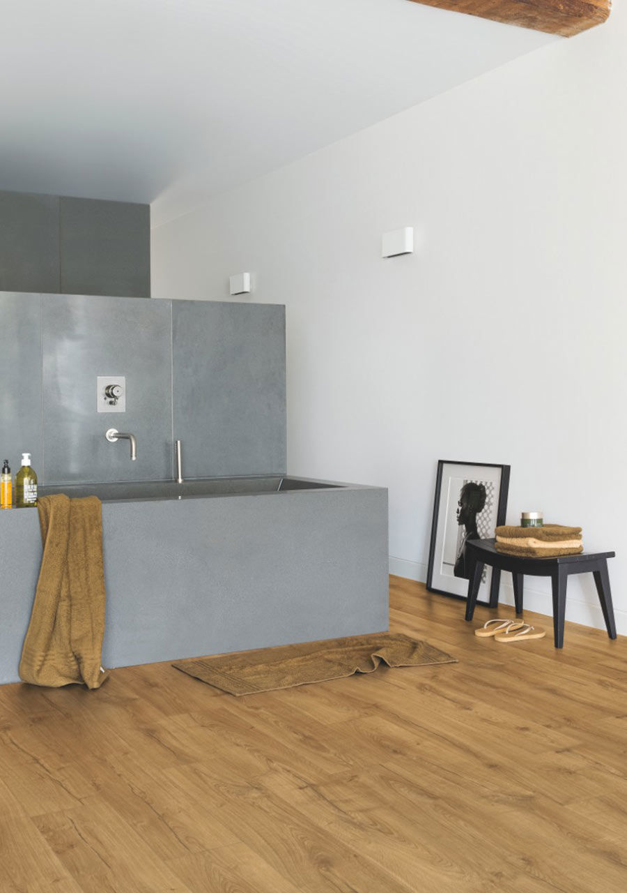 QuickStep Impressive Classic Oak Natural Laminate Flooring, 8mm Image
