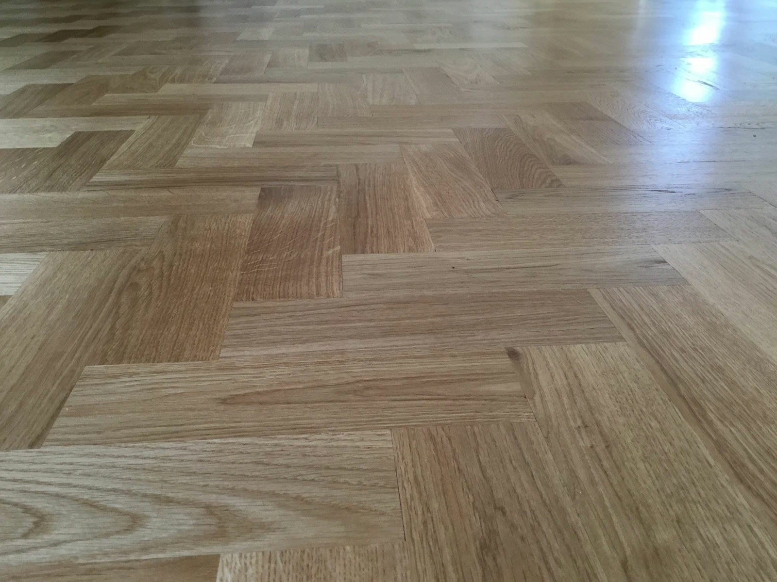 Tradition Classics Herringbone Engineered Oak Flooring, Prime, Oiled, 70x11x350mm Image