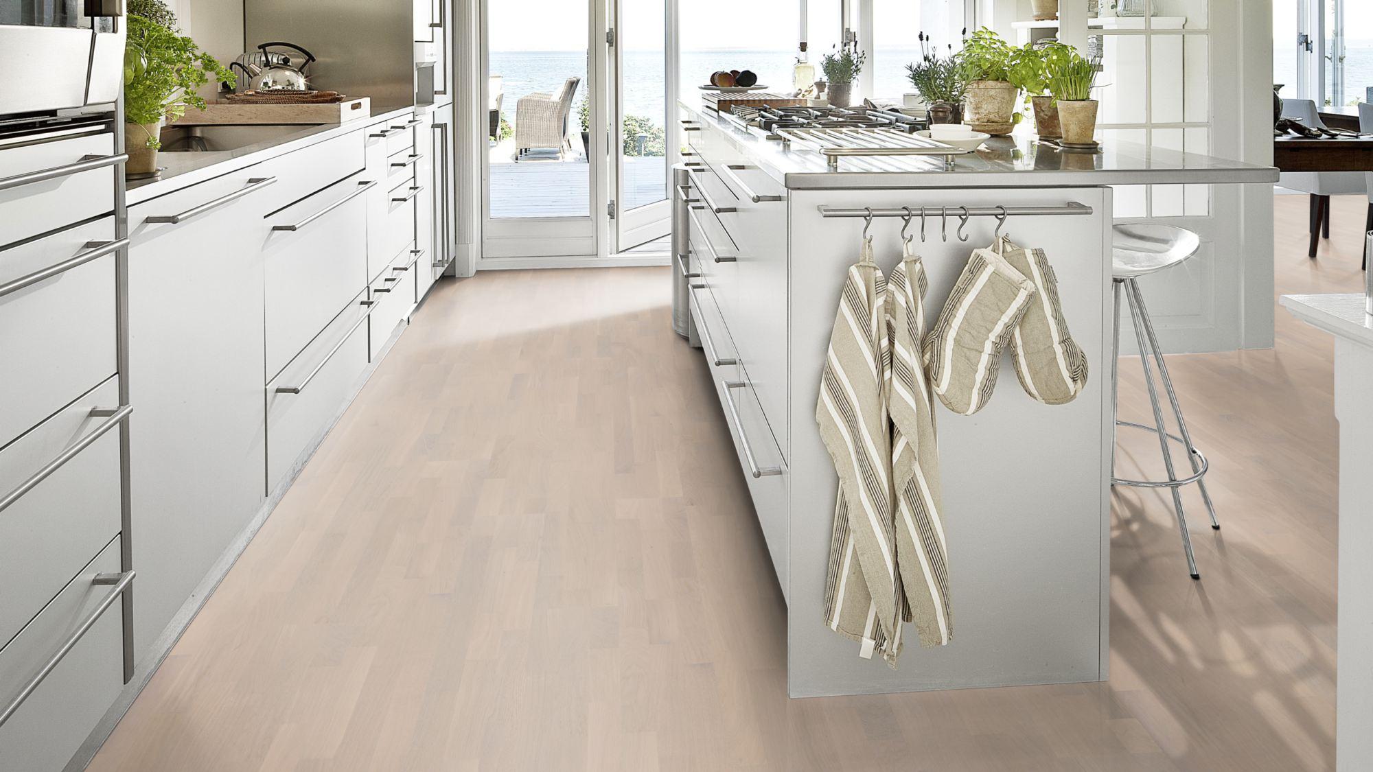 Kahrs Ground Oak Chalk Engineered Flooring, Matt Lacquered, 200x13x2423mm Image