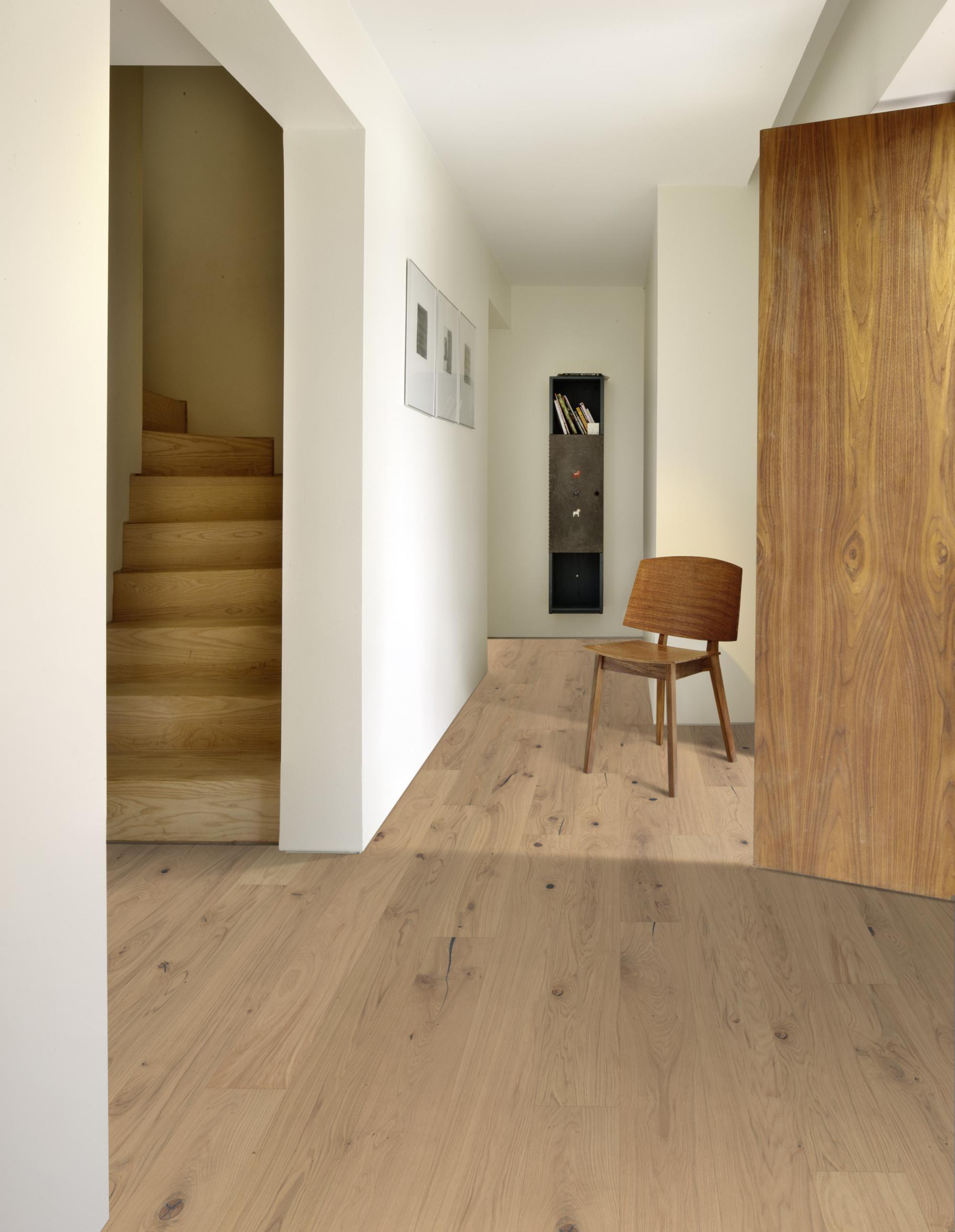 Kahrs Beyond Retro Oak Urban Brown Plank Engineered Flooring, Brushed & Ultra Matt Lacquered, 187x15x2420mm Image