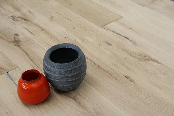 Tradition Select Engineered Oak Flooring, Unfinished, Antique With Character, 190x20x1900mm Image