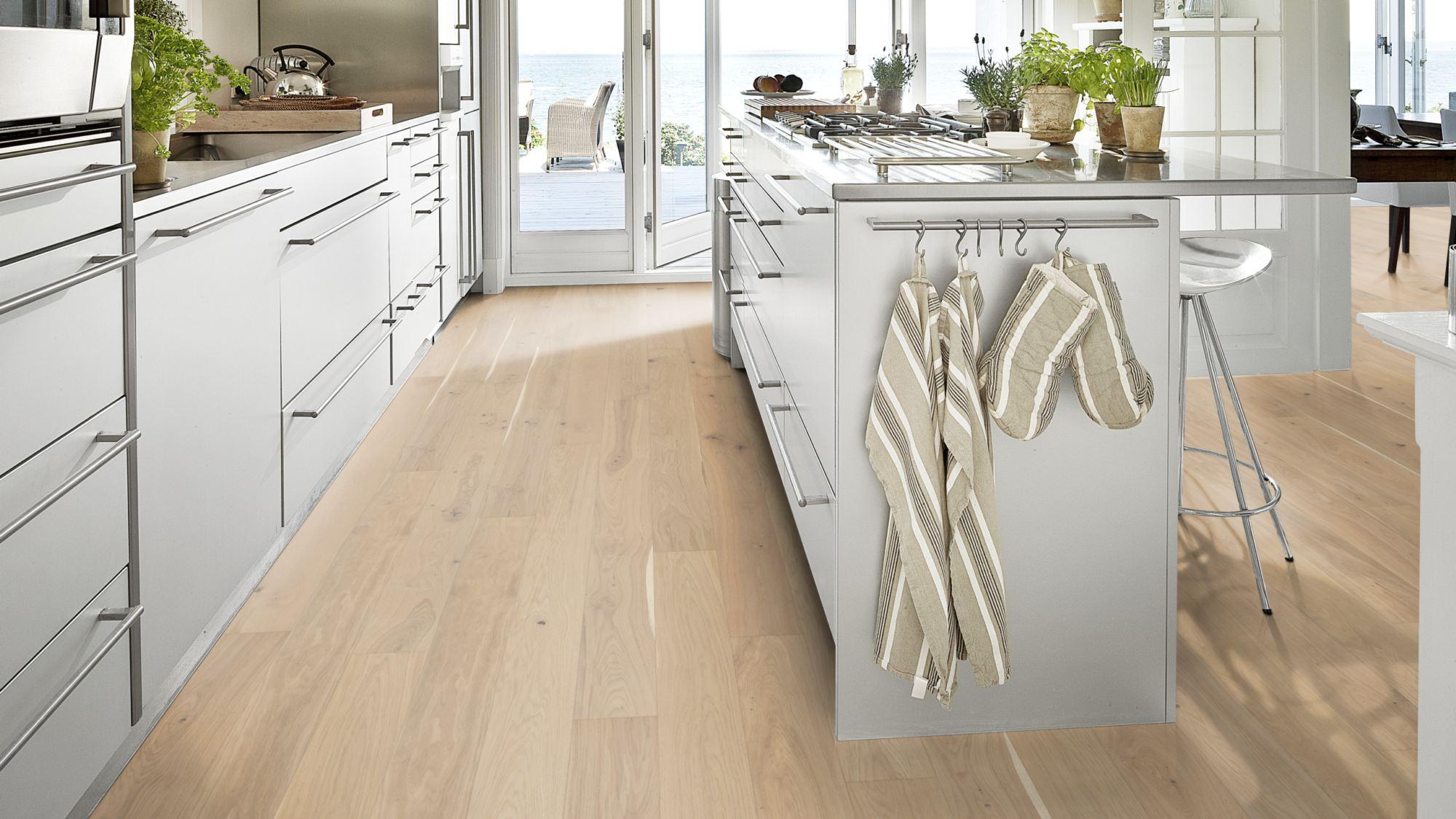 Kahrs Lux Oak Eggshell Engineered Flooring Image