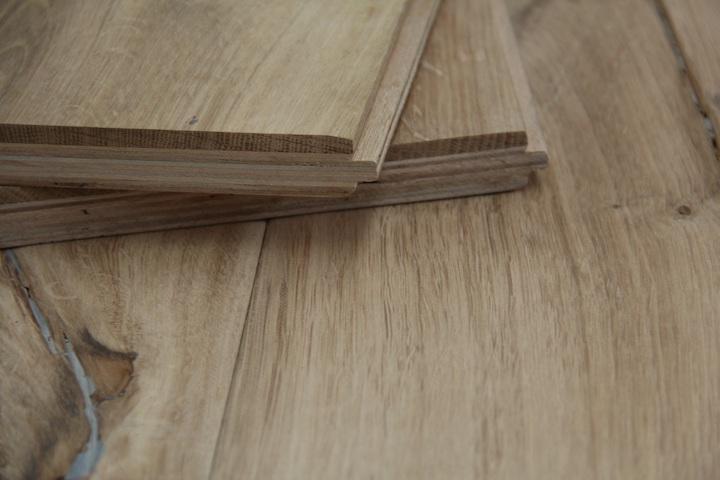 Tradition Select Engineered Oak Flooring, Unfinished, Antique With Character, 190x20x1900mm Image