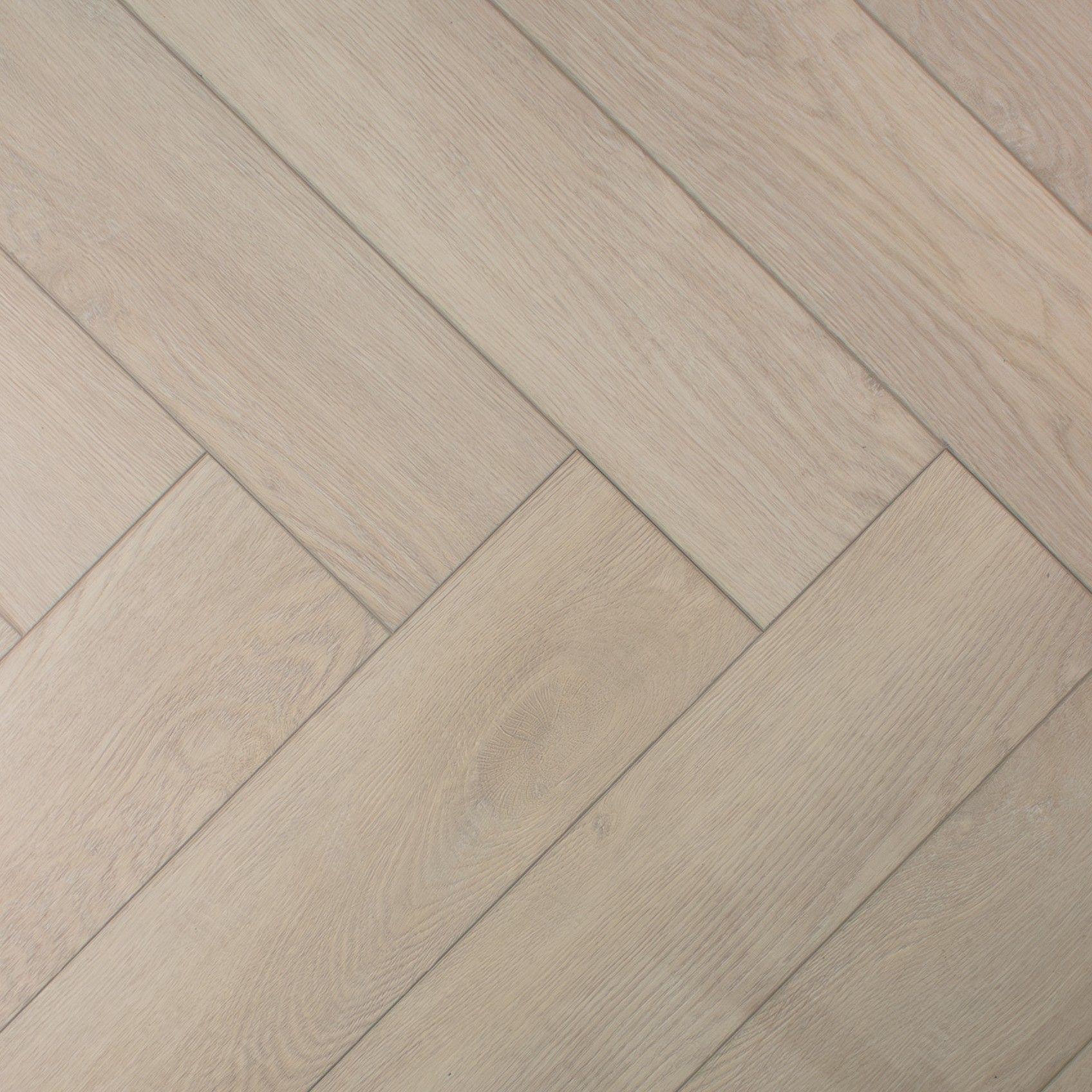 Evergreen Aqua Deluxe Sanded Taupe SPC Vinyl Flooring, Herringbone, 122x5x610mm Image