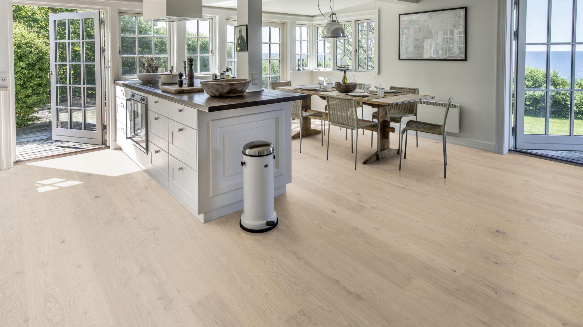 Kahrs Lux Oak Coast Engineered Flooring, Brushed & Ultra Matt Lacquered, 187x15x2000mm Image
