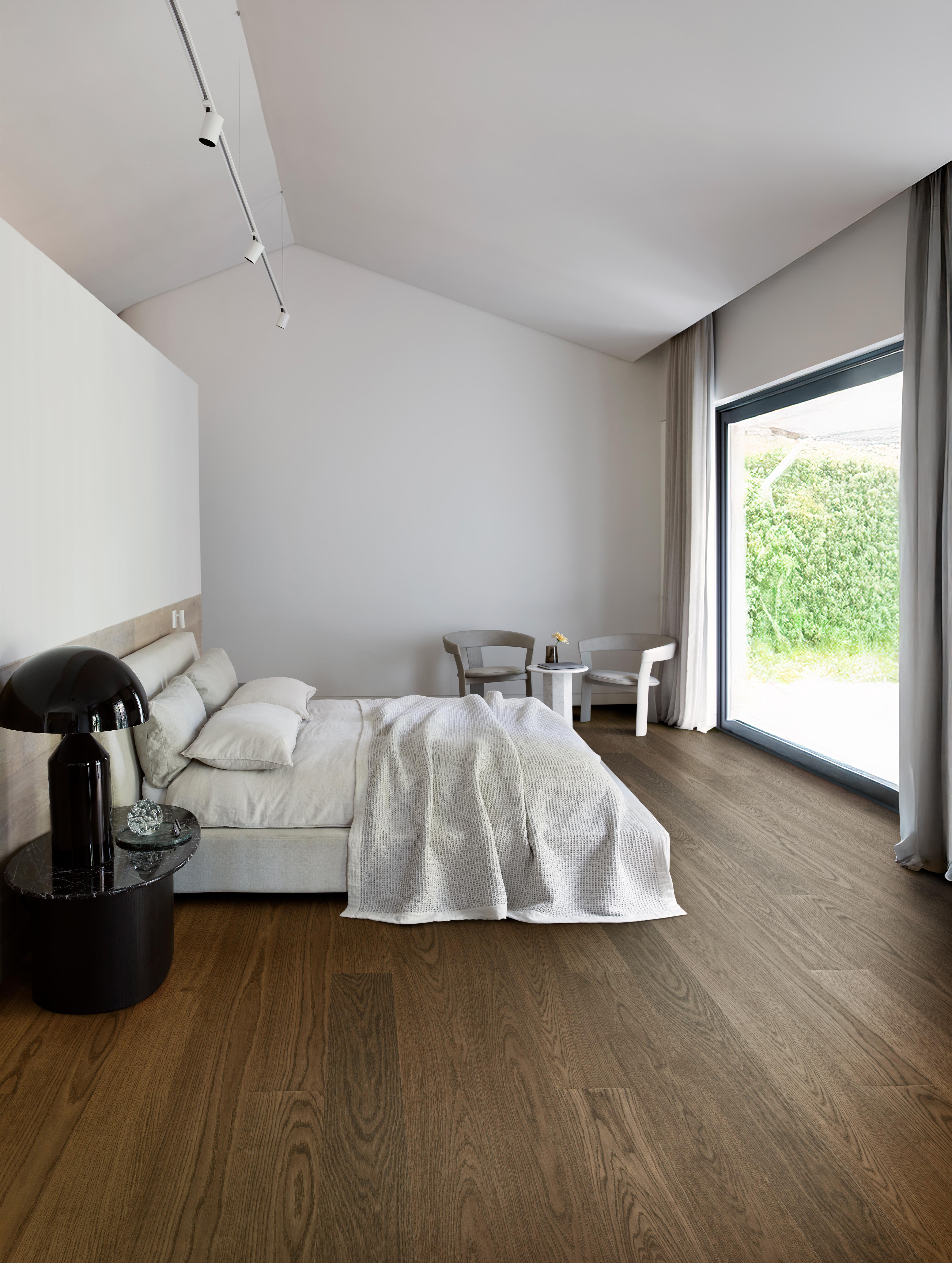 Kahrs Life Authentic Plank Oak Saffron Plank Engineered Flooring, Brushed & Ultra Matt Lacquered, 193x10x1980mm Image
