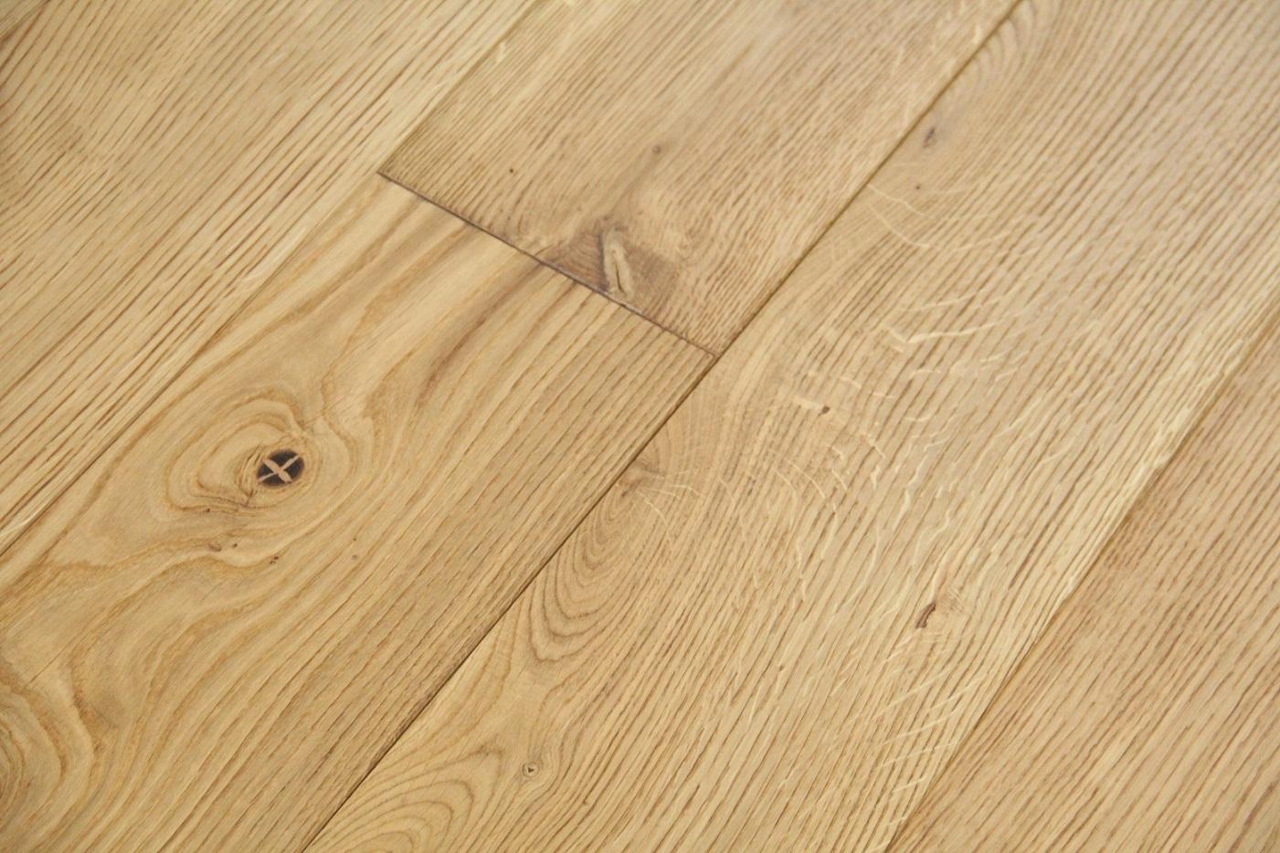 Tradition Select Engineered Oak Flooring, Brushed, UV Oiled, 190x20x1900mm Image